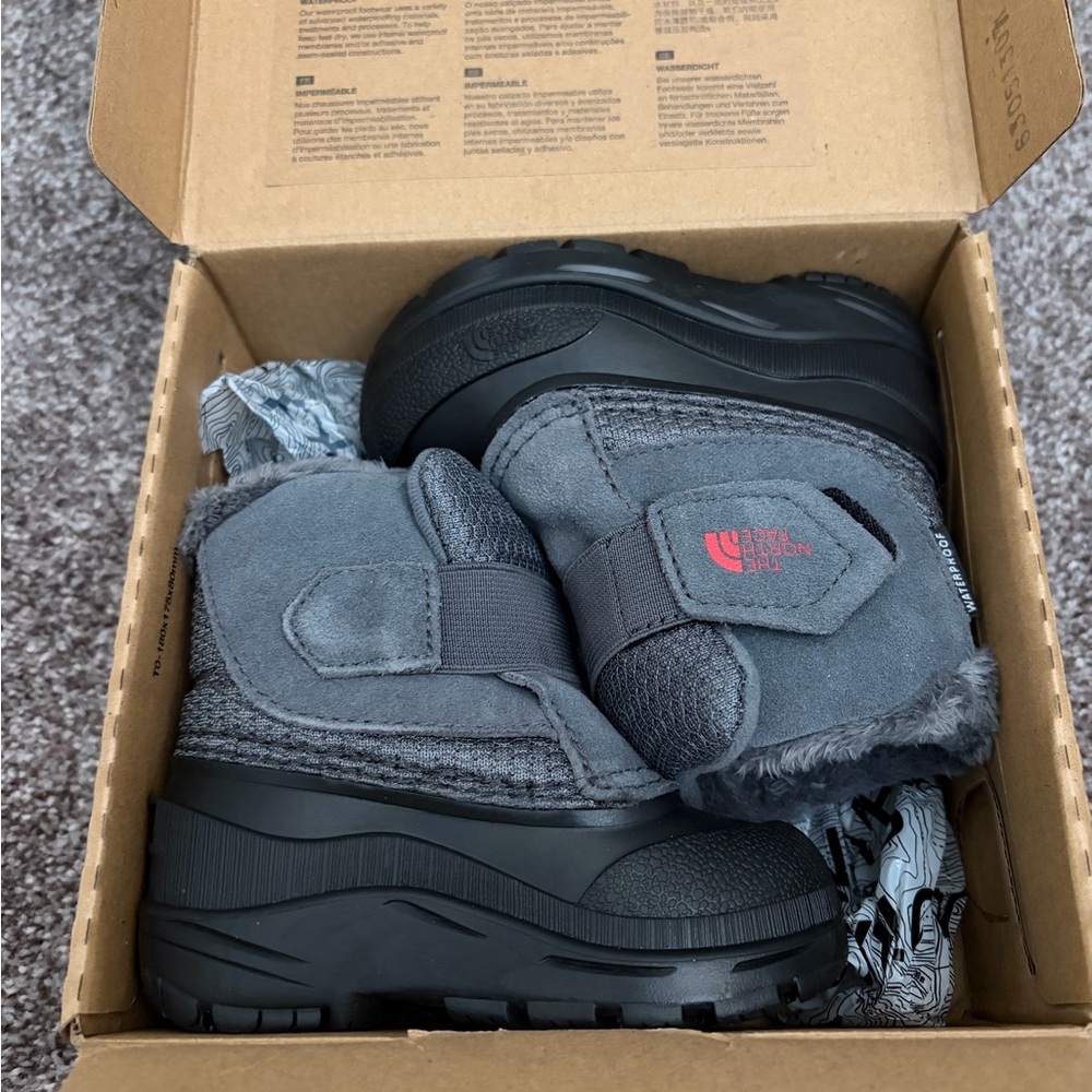 The North Face Black and Gray Toddler Alpenglow II Boots